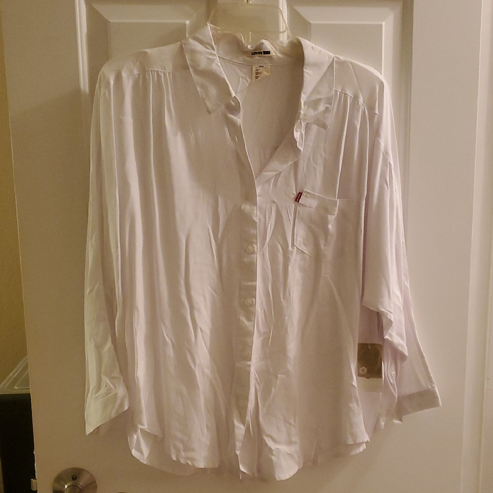 Levi's Classic White Button Down Shirt